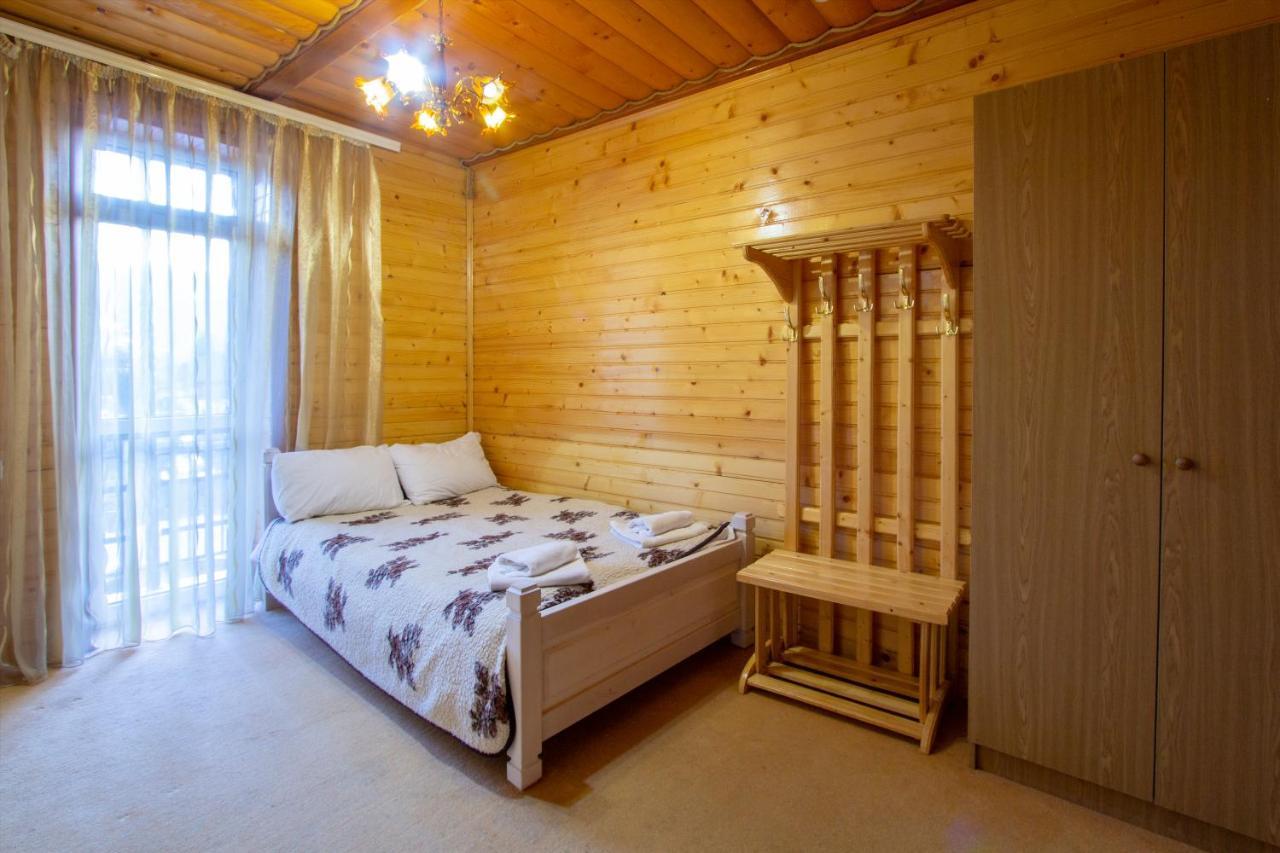У Мар'Яни І Назара Hotel Iaremcea Exterior foto