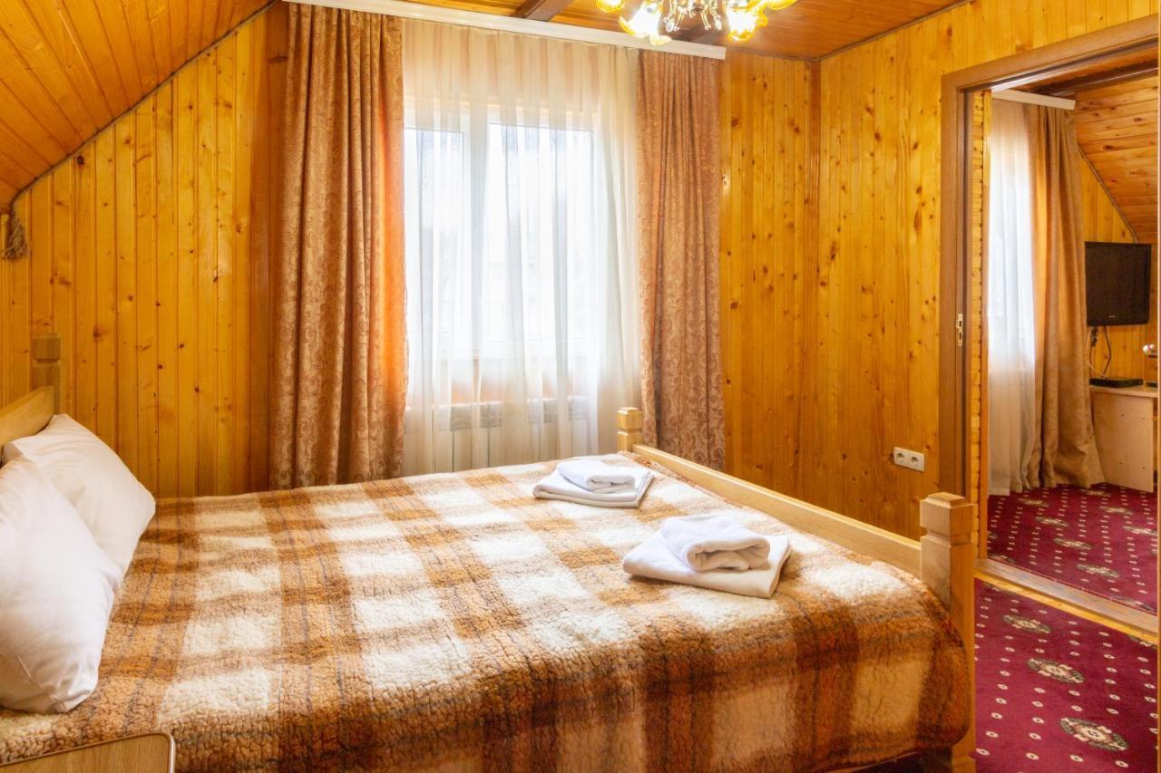 У Мар'Яни І Назара Hotel Iaremcea Exterior foto