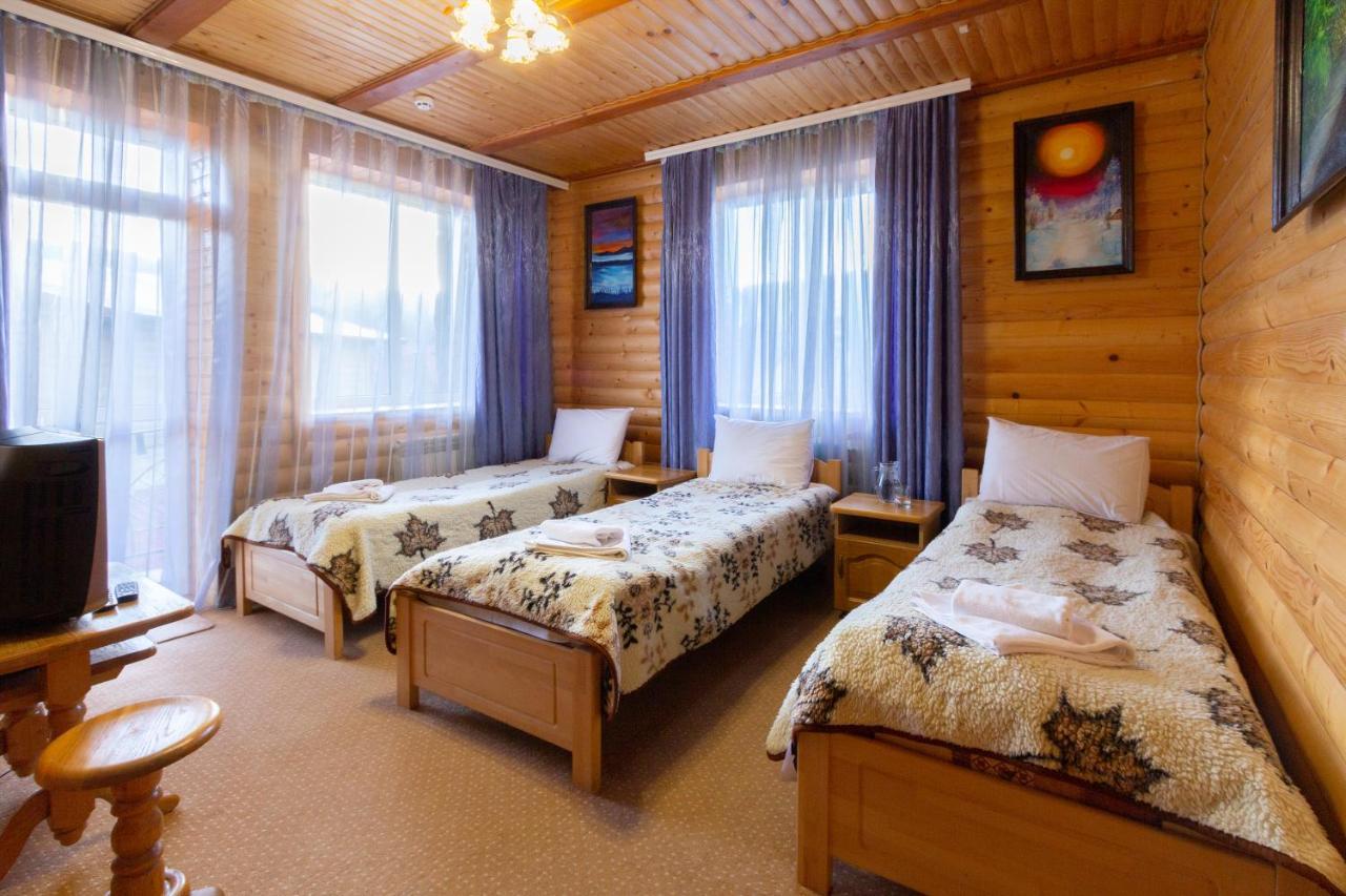 У Мар'Яни І Назара Hotel Iaremcea Exterior foto