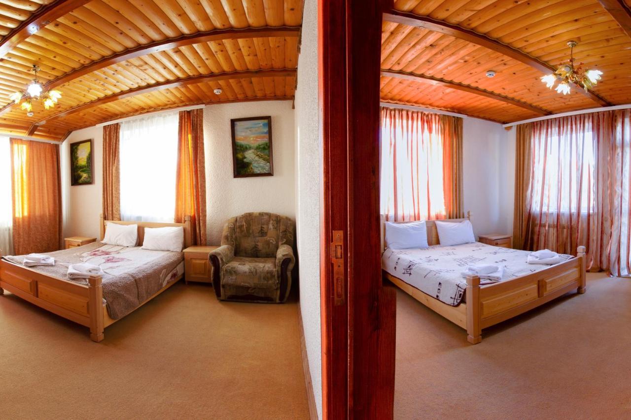 У Мар'Яни І Назара Hotel Iaremcea Exterior foto
