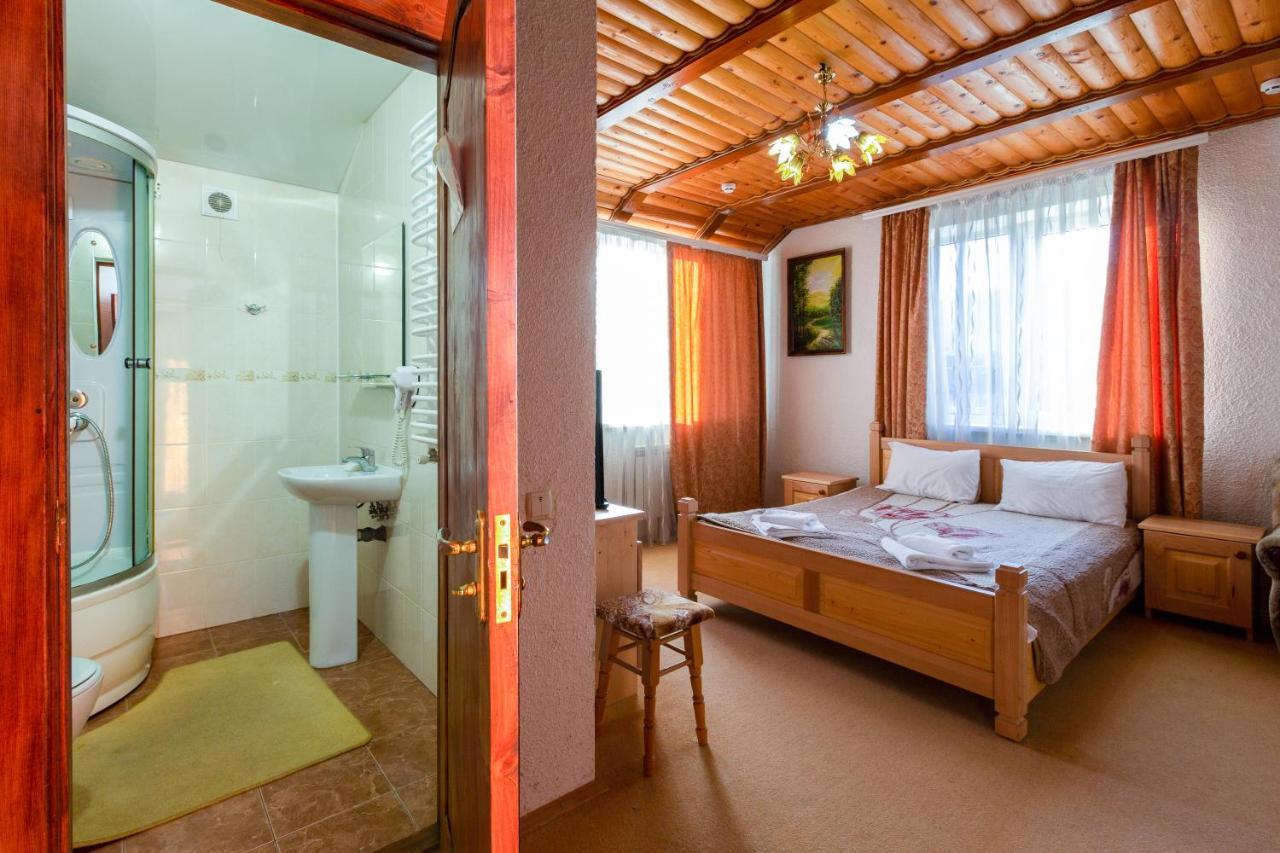 У Мар'Яни І Назара Hotel Iaremcea Exterior foto