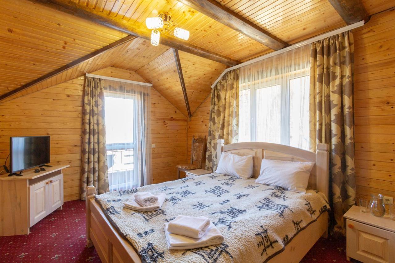 У Мар'Яни І Назара Hotel Iaremcea Exterior foto